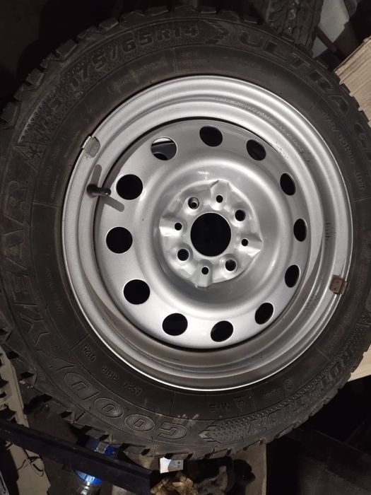 Продам  колесо резина