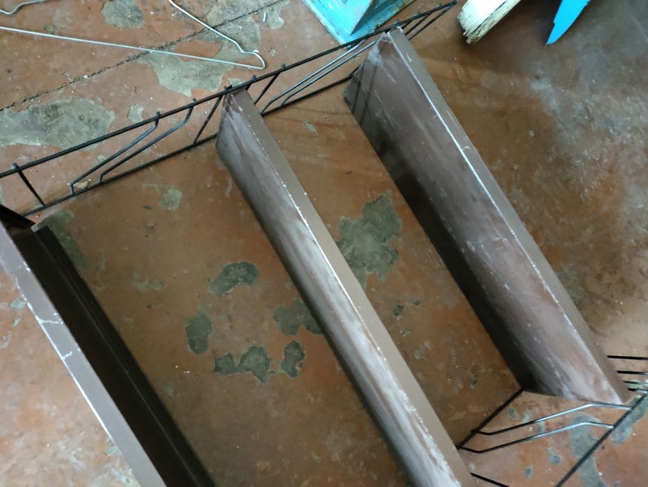 Полочки разного назначения