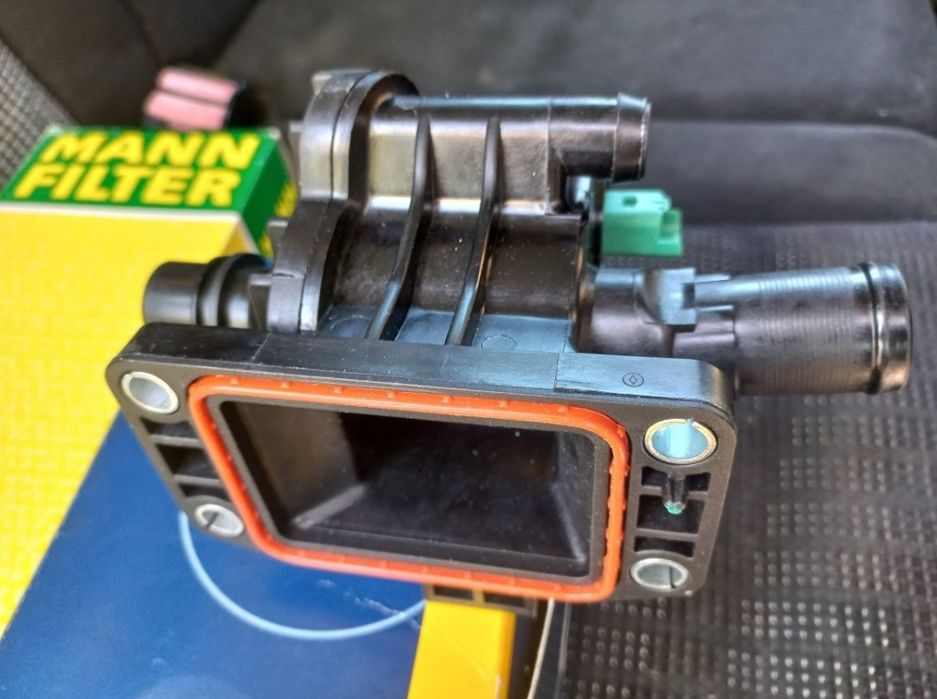 Termostat cu carcasa si senzor 1.6 HDi / 1.4 HDi - Facet 7.8708