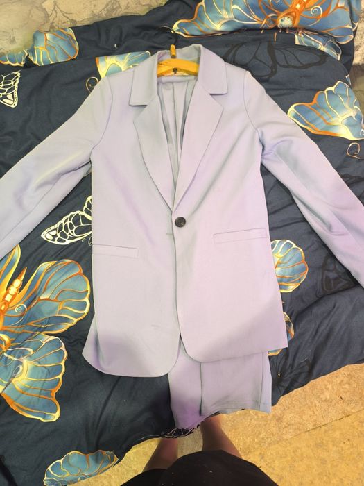 Новый костюм размер S