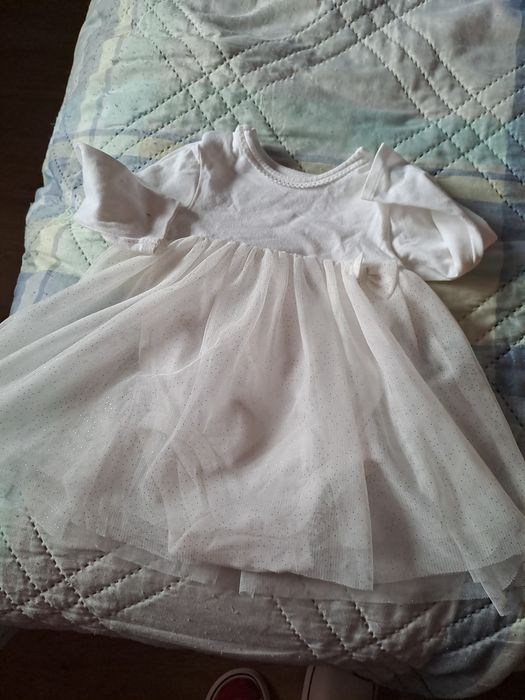 Роклички за бебе момиче