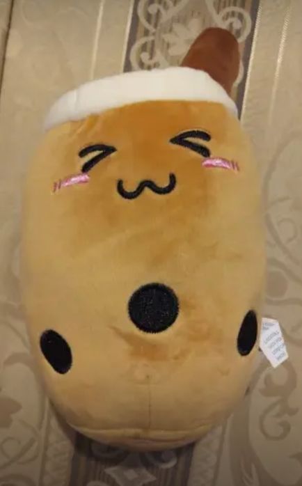 Классная мягкая игрушка-подушка для любителей кофе