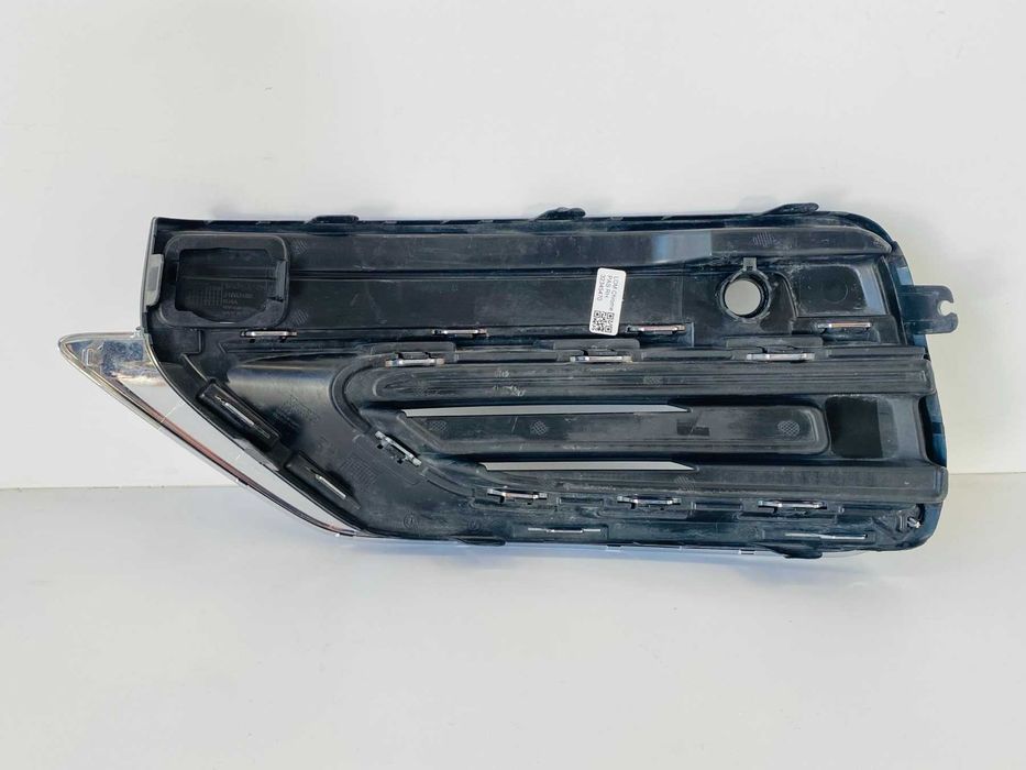решетка дясна предна броня Volvo XC90 face 2020-2026 г. #1057V