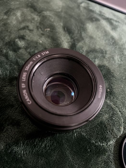 Obiectiv Canon 50mm f1.8