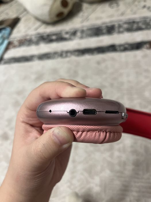 Наушник безпроводной