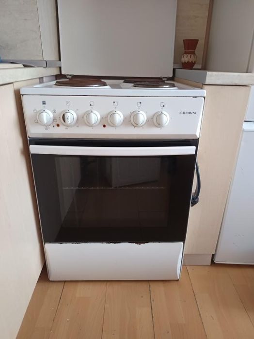 Пералня със сушилня  и готварска печка