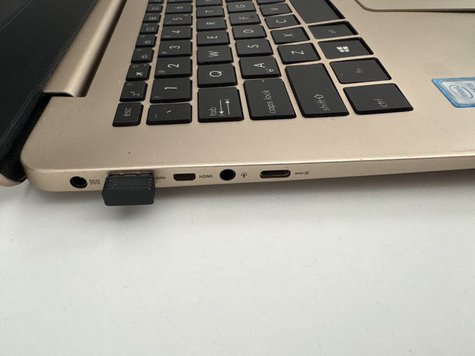 Laptop Asus ZenBook