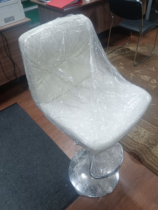 Новый барный стул