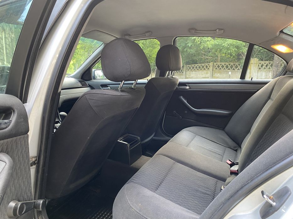 BMW 320 D 2002 2.0 Diesel 136 CP