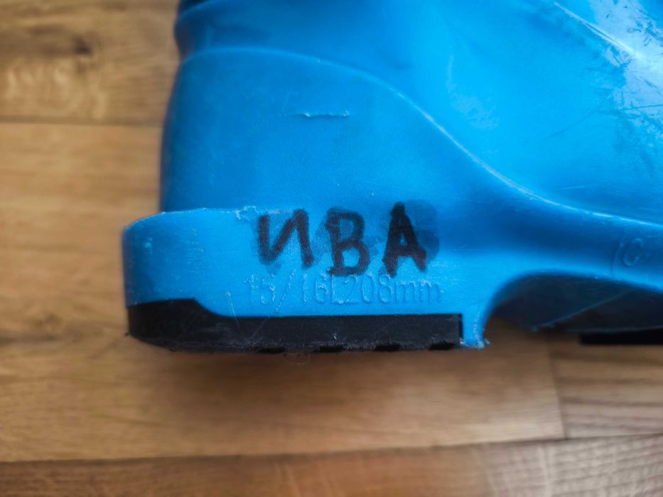 Детски ски обувки Salomon  - размер C 15/16 - 208mm пета