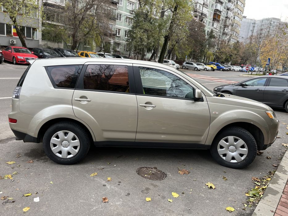 Mitsubishi outlander