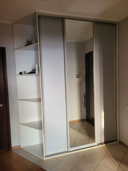 Продам шкаф- купе