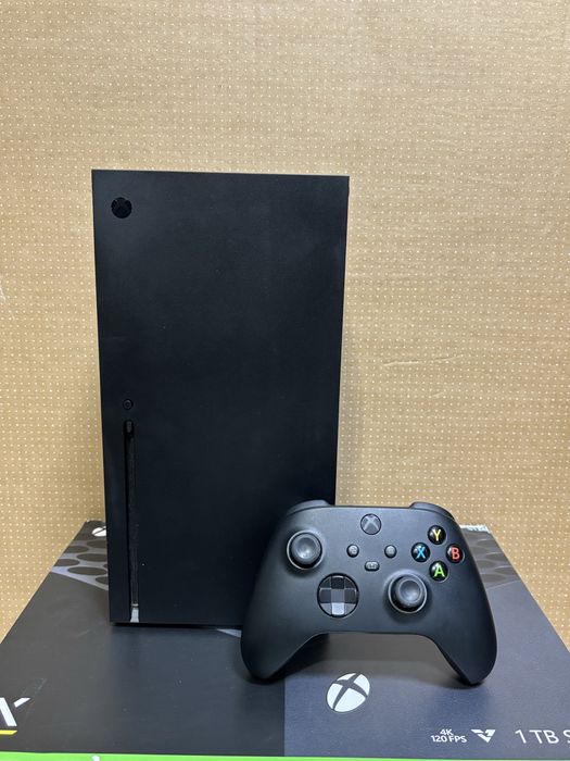 MDM vinde: Consola Xbox Series X, 1TB, Black.