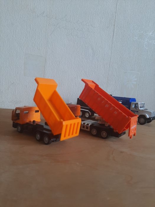 грузовики, модельки