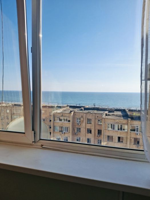 Продам квартиру 4 комн. 15 мкр