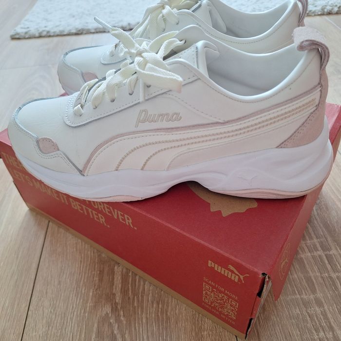 Pantofi sport Puma 38