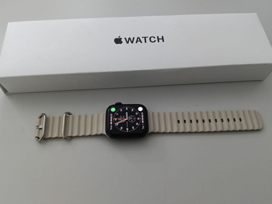 Apple Watch SE, GPS, Carcasa Aluminiu