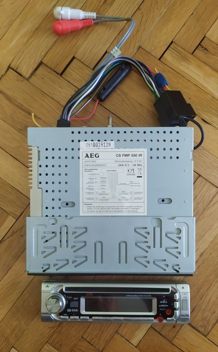 Авто CD радио AEG CS FMP 550 IR