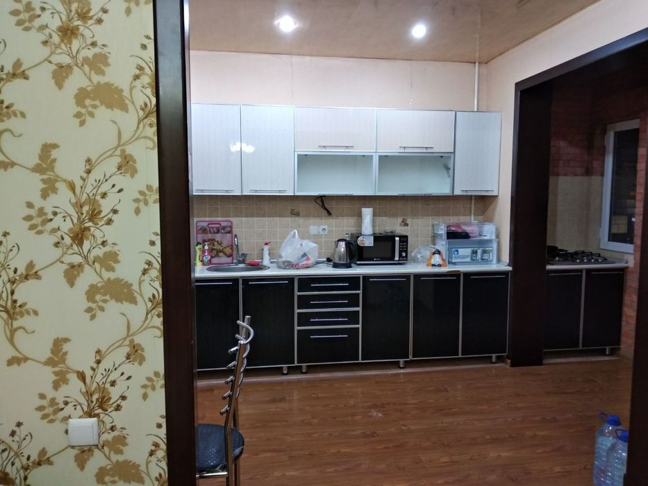 сдаю квартиру (без посредника) метро ойбек евро ремонт +мебел  2/7/9