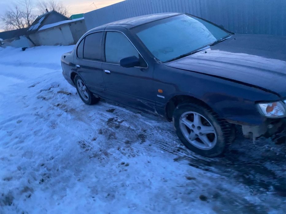 Ниссан максима 1999года