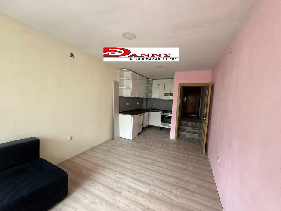 Апартамент на три нива за продажба в гр. Велико Търново