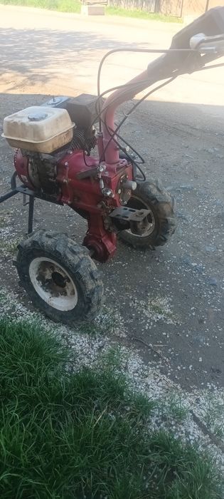 Motosapa ca noua 8/5 cai putere preț 750 lei lei