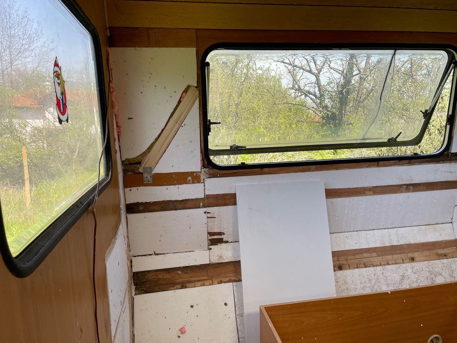 Продавам каравана