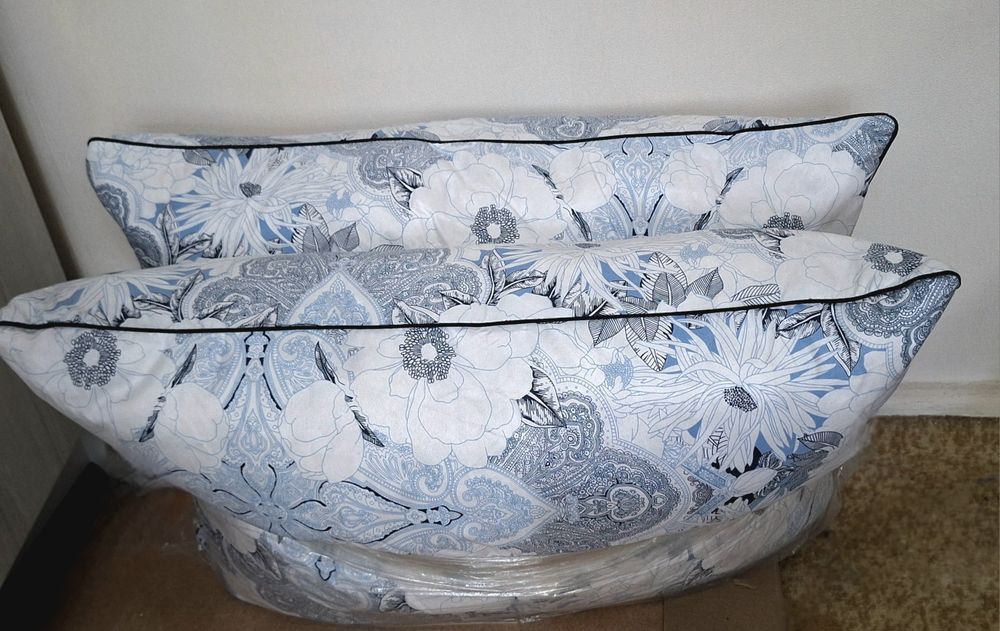 Подушки гусиный пух-перо.