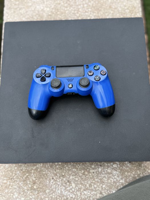 Vand Ps4 Pro pret negociabil