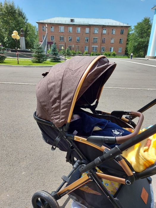 Продам коляску детскую.