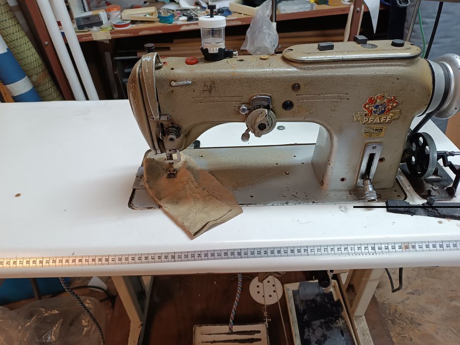 Зиг заг професионална шевна машина Pfaff