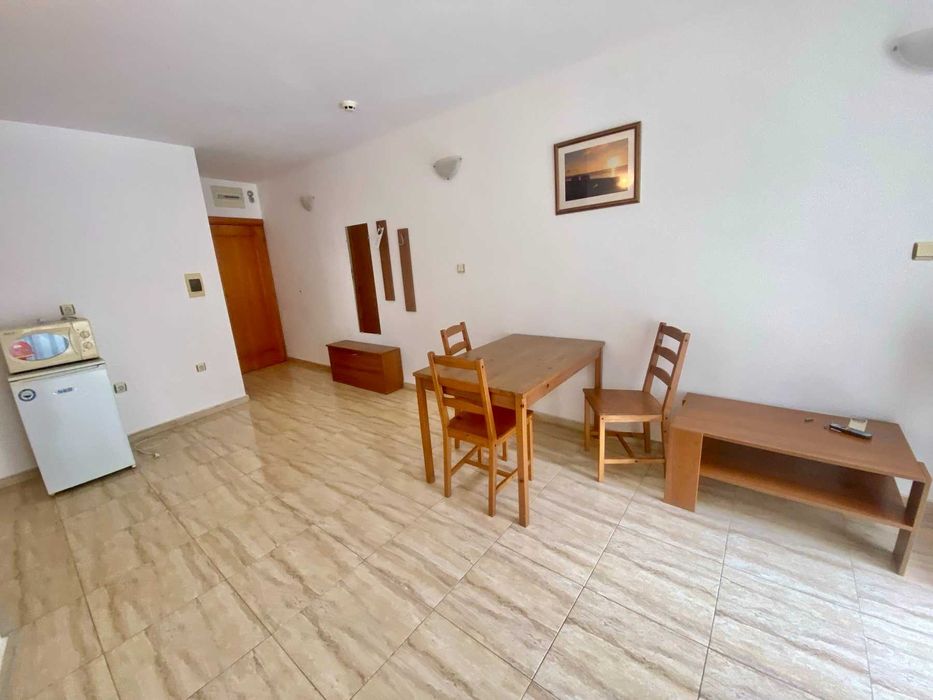 Продава се Двустаен апартамент в к.к. Слънчев бряг - 70 кв.м за 656 €/кв.м - Снимка #2
