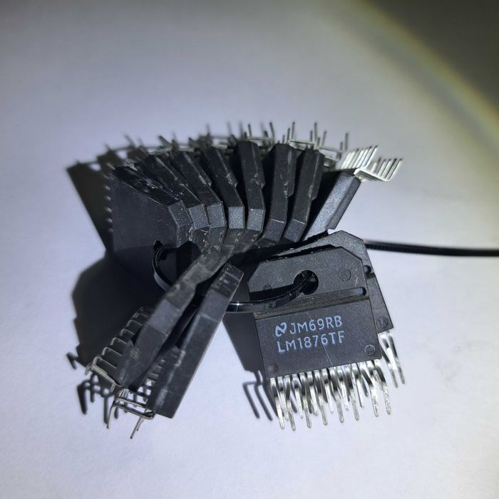 Микросхема Уселители Танзисторы