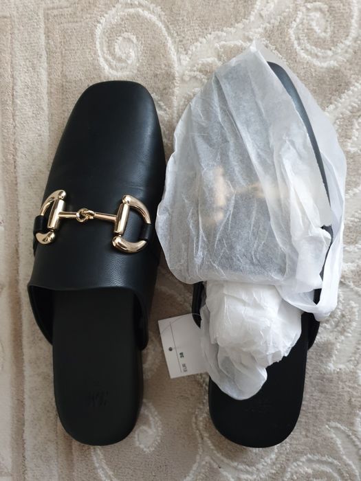 Espadrile cu motiv auriu!