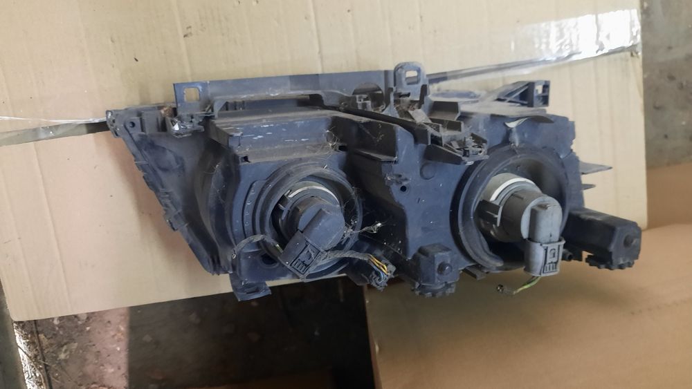 BMW 3 e46 facelift - оригинален фар