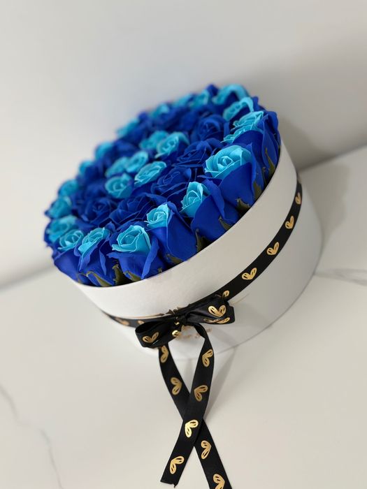 Aranjament premium cu 37 de trandafiri – eleganță care impresionează