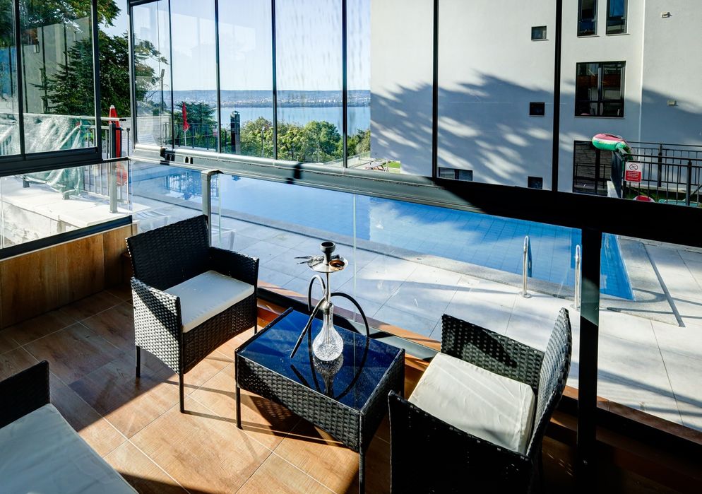 Дава се под наем Тристаен апартамент в Варна, Галата - 150 кв.м за 2500 € - Снимка #5