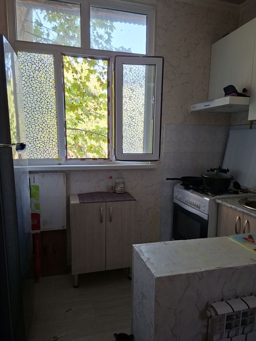 Продаётся 1-комнатная квартира (бывшее общежитие)