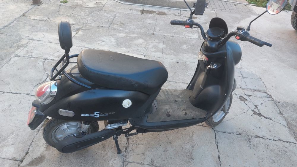 Электро скутер (мопед)