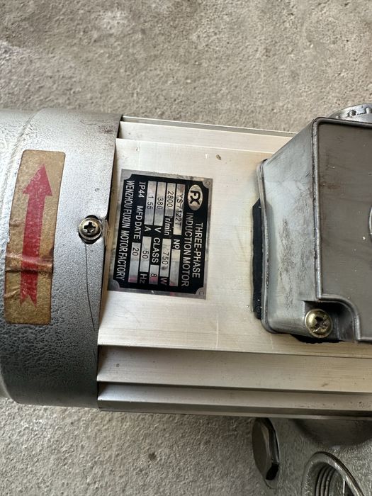 Vakum mator 380v qadoqlash uskunalarida ishlatilinuvchi