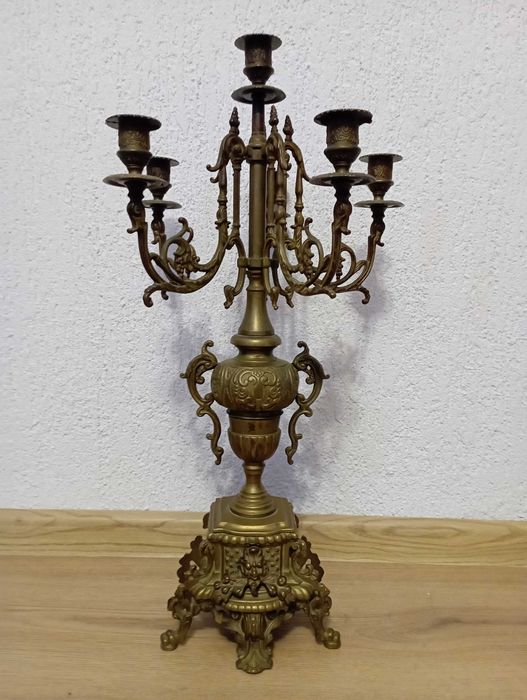 Комплект от два много големи масивни бронзови свещника - свещник