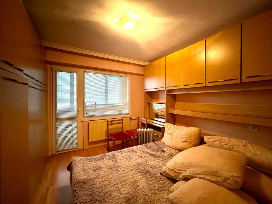 Дава се под наем Двустаен апартамент в Бургас, Изгрев - 63 кв.м за 204 € - Снимка #3