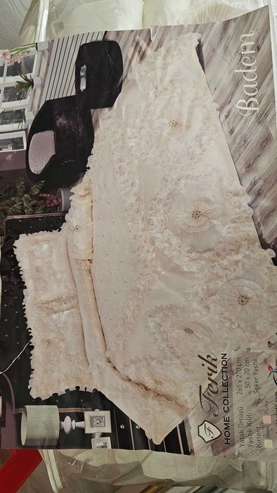 Покрывало для кровати, двух спальная. Турция.