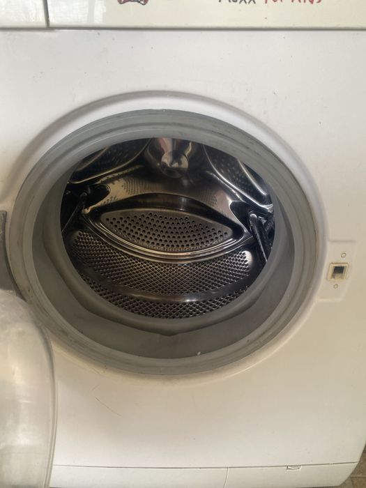 Продам стиральный машинку Bosch