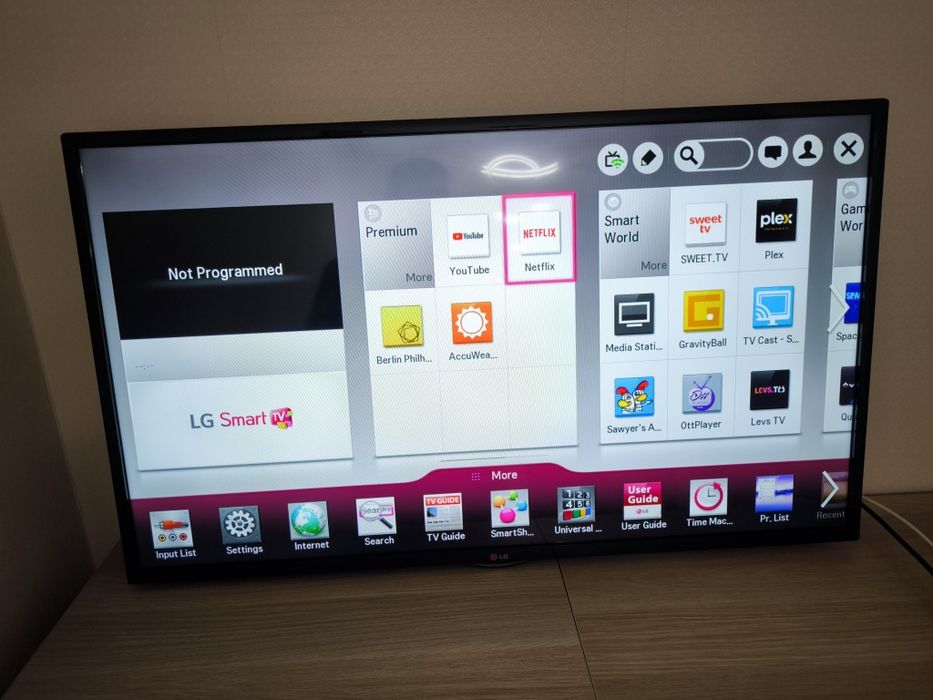 Vând televizor LG 47ln575s 47 inch 119 cm