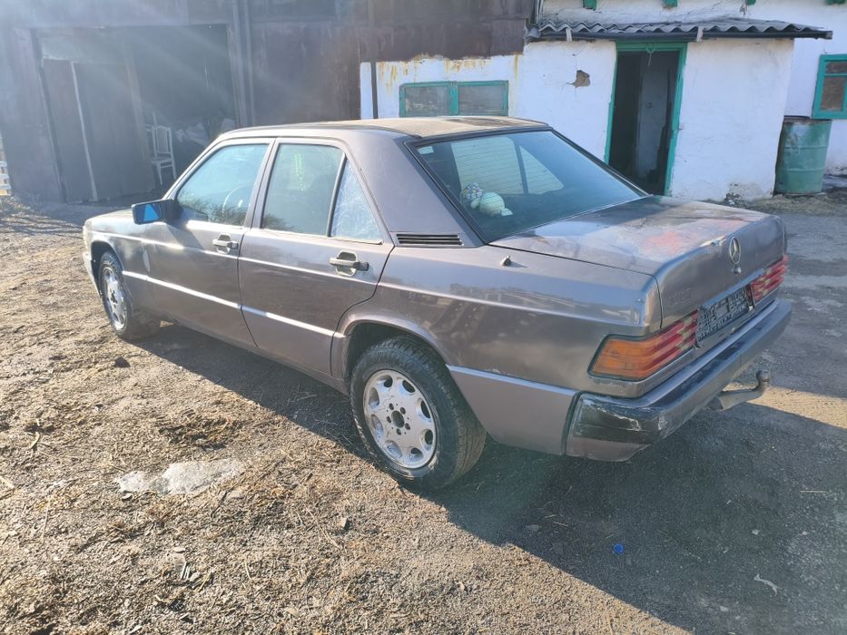 Мерседес Бенс 190