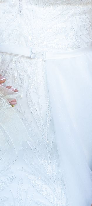 Vând trena pentru rochia de mireasa