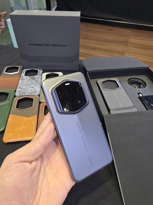 Honor Magic 7 Pro Porsche Design