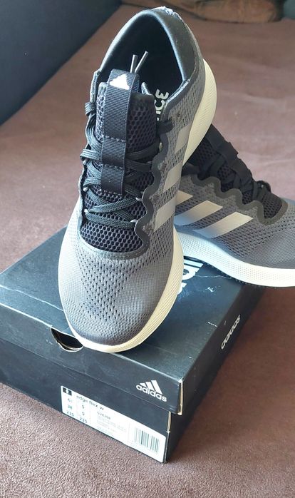 Adidas 38 размер,нови