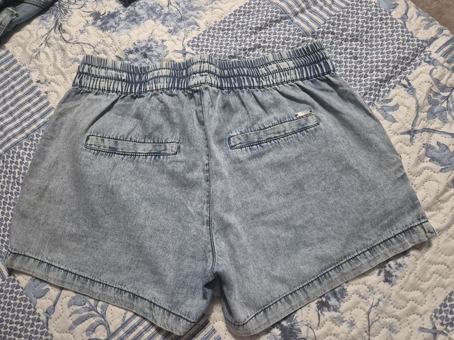 Pantaloni scurți dama